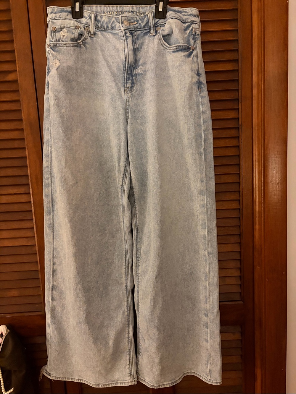 American Eagle Wide Leg Light Wash Women’s Jeans - Light Blue